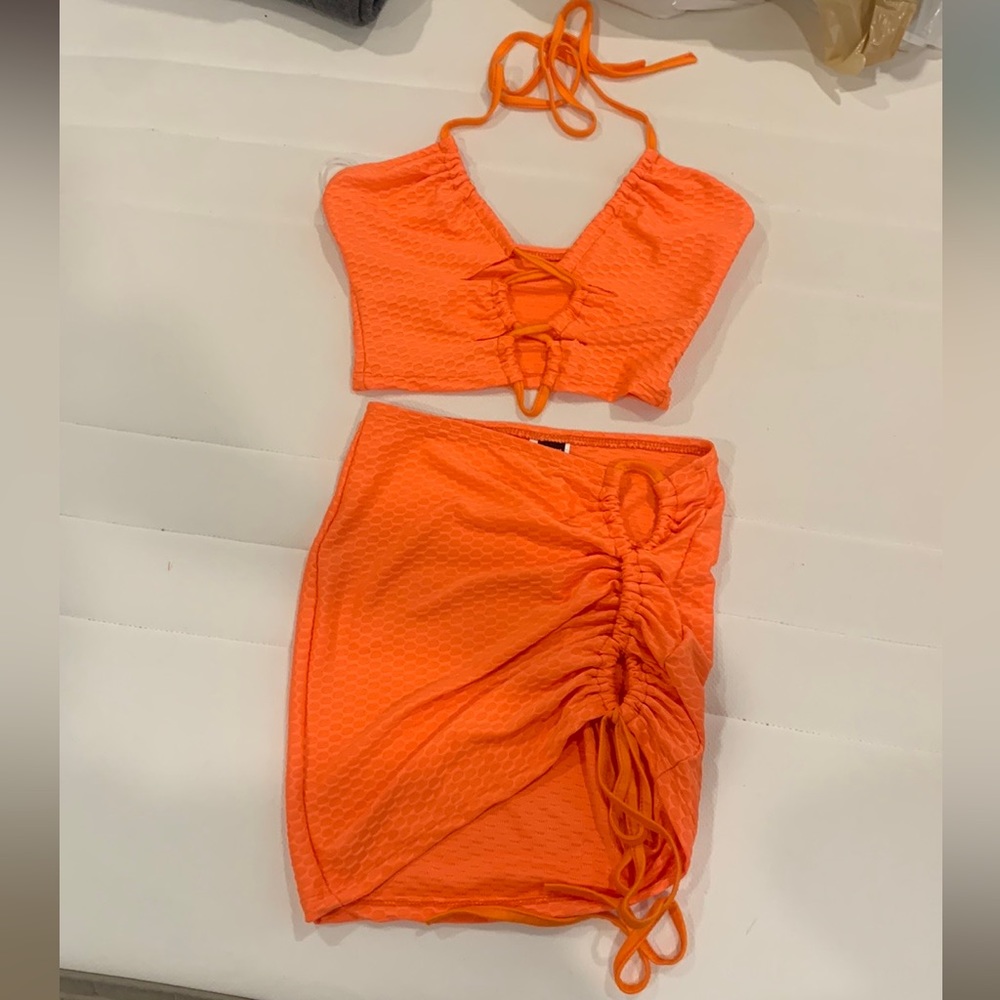 Criss cross halter orange top and bottom set